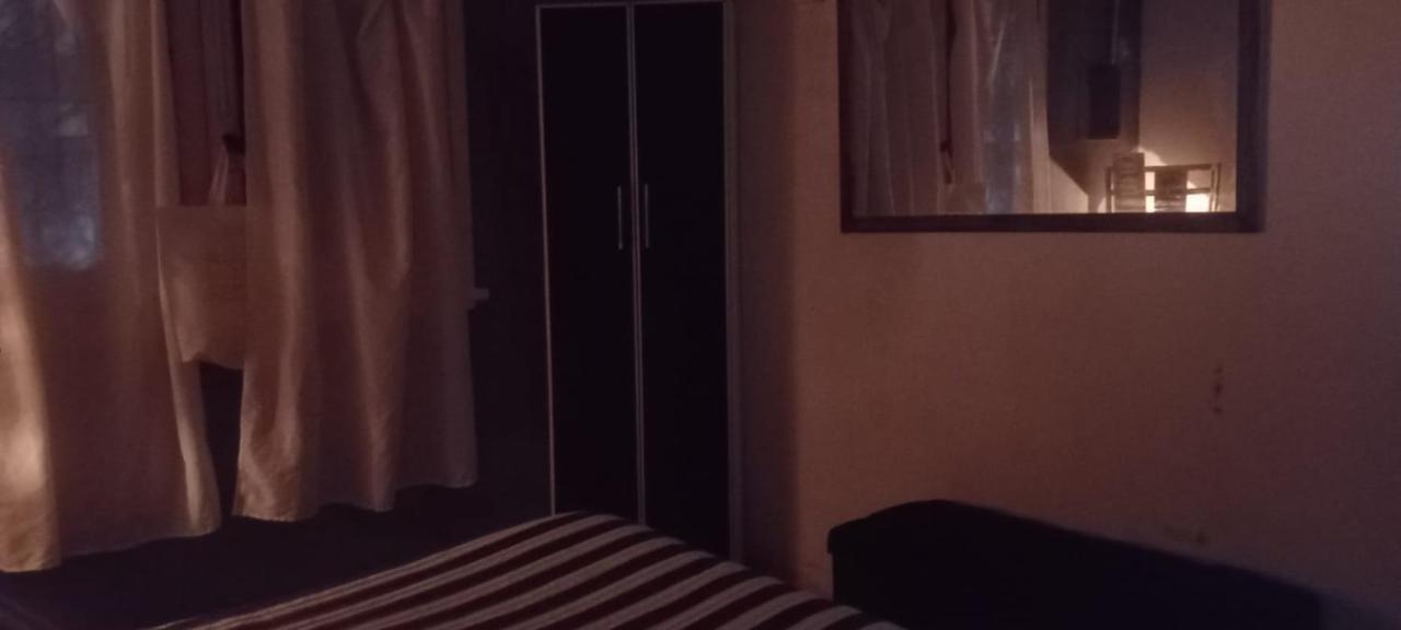 La Familia,A 5 Minutos Del Aeropuerto Apartment Ezeiza Luaran gambar